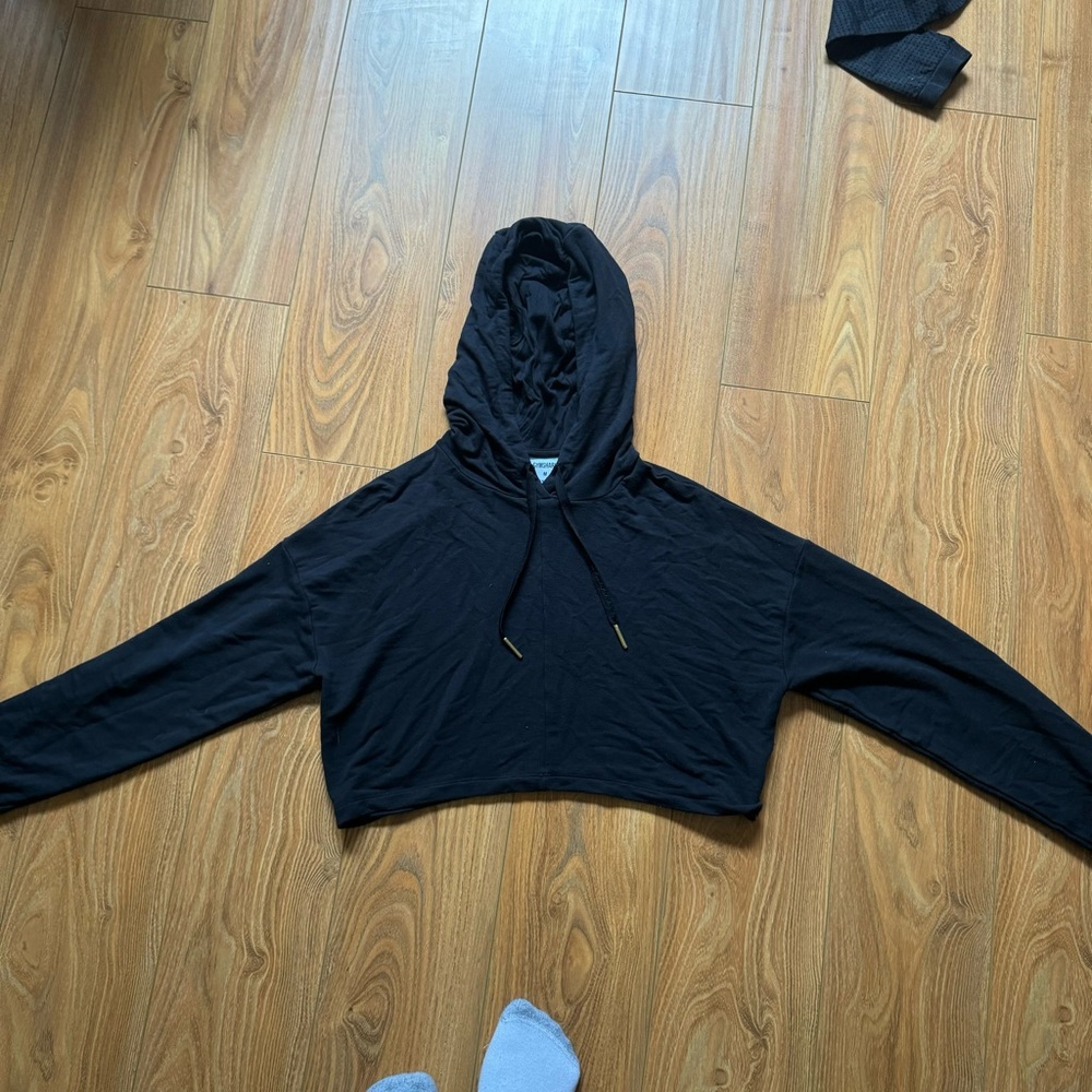 Whitney Simmons Gymshark Cropped Hoodie Size Medium Black